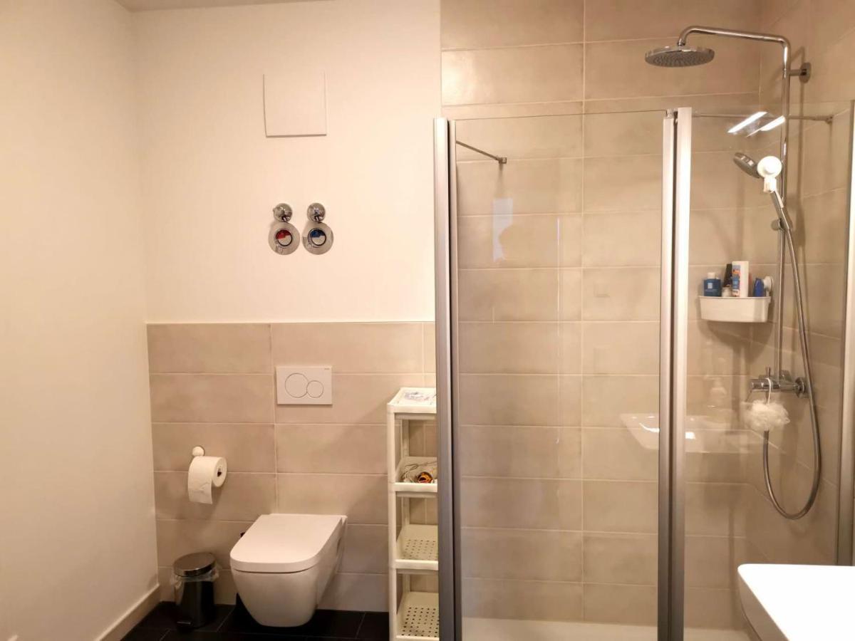 Gemuetliches Privatzimmer In Geraeumiger Gemeinschaftswohnung Дрезден Екстериор снимка