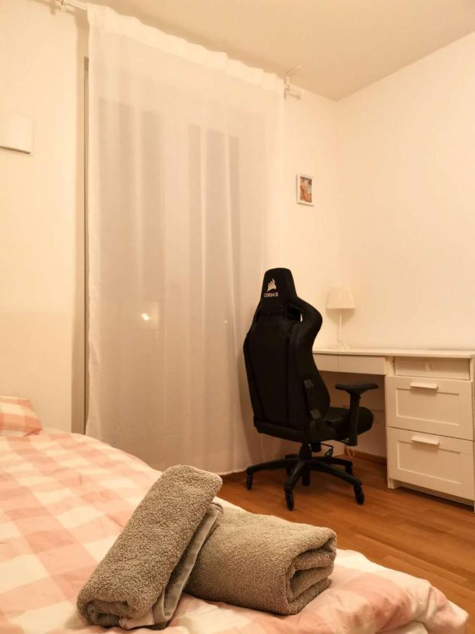 Gemuetliches Privatzimmer In Geraeumiger Gemeinschaftswohnung Дрезден Екстериор снимка