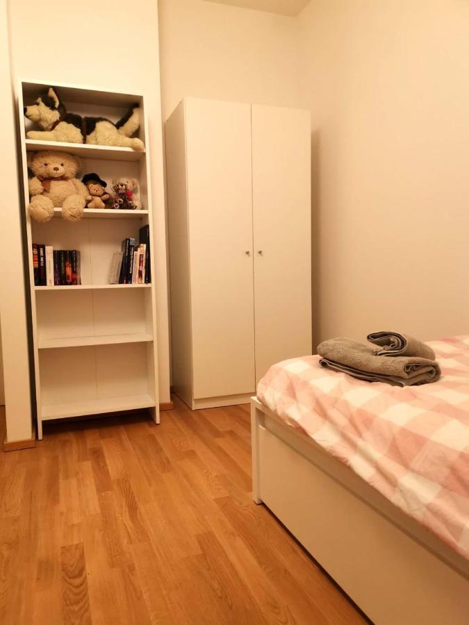 Gemuetliches Privatzimmer In Geraeumiger Gemeinschaftswohnung Дрезден Екстериор снимка